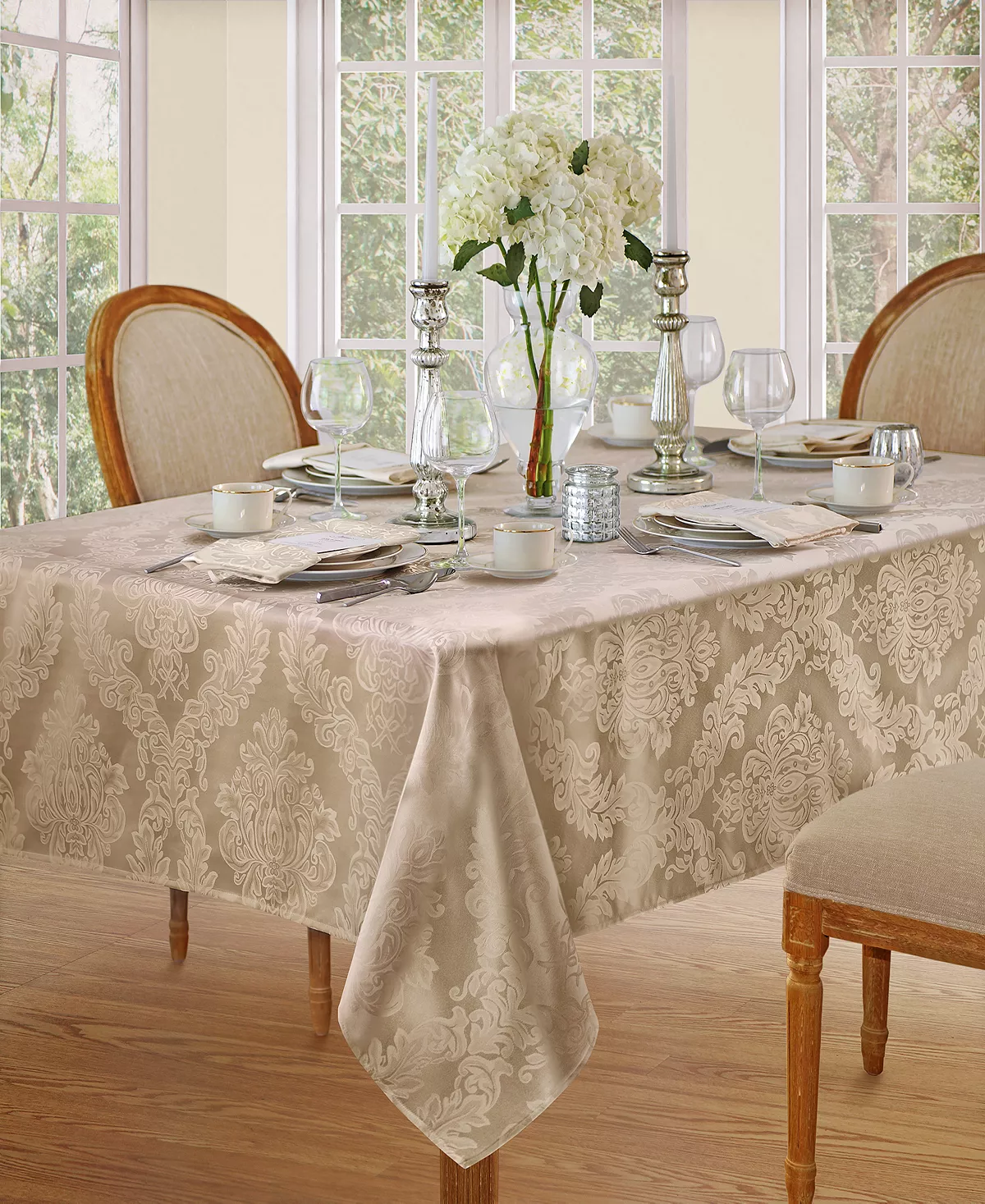 Elrene Barcelona Damask 52 X 70 Tablecloth - Image 4