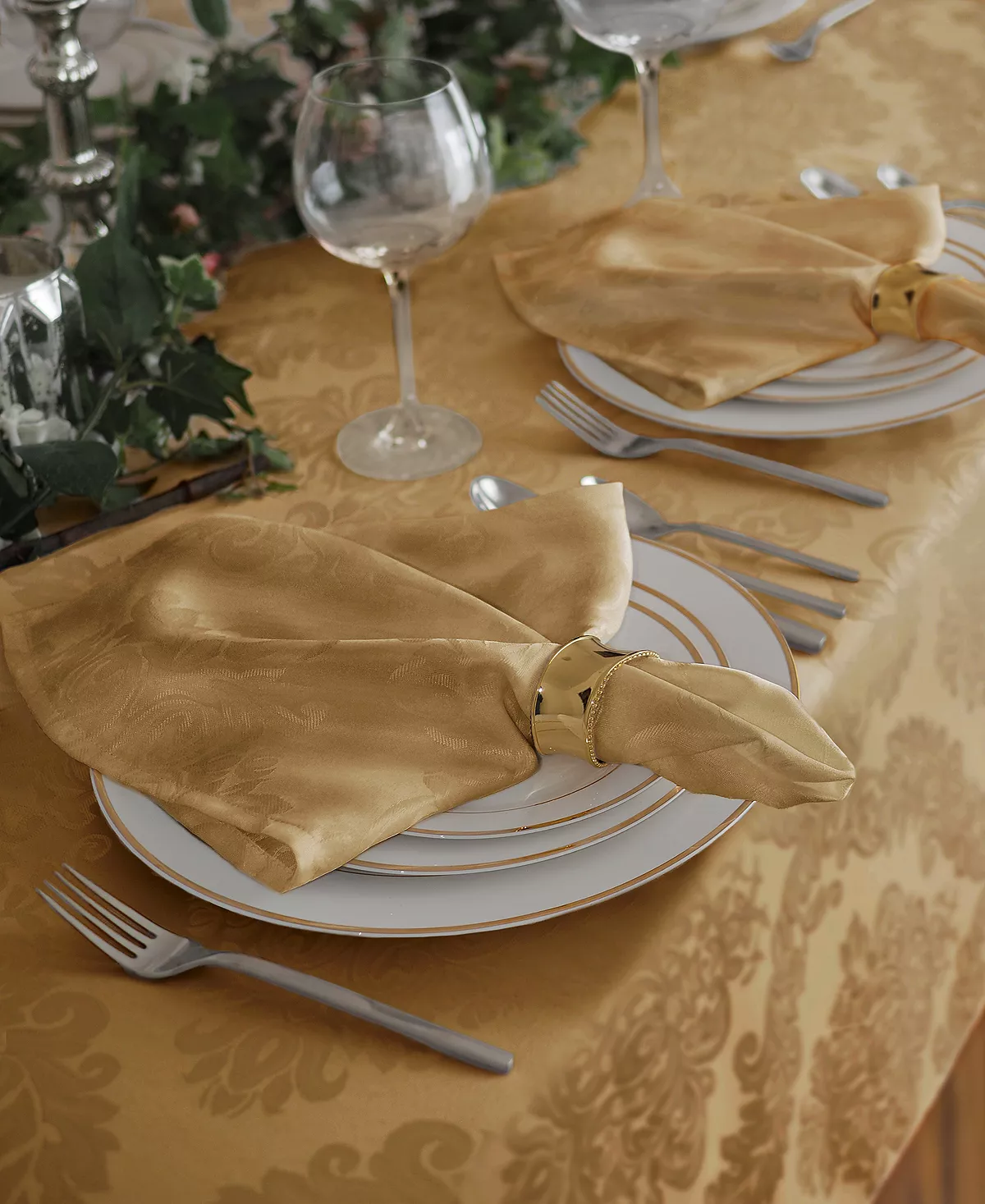 Elrene Barcelona Damask 52 X 70 Tablecloth - Image 2