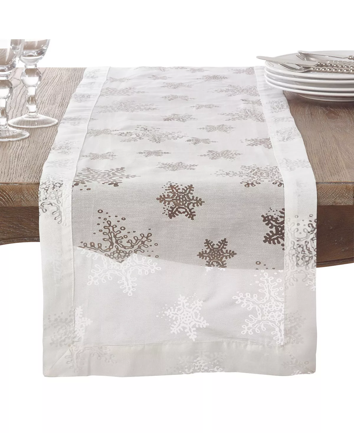 Saro Lifestyle Table Runner With Burnout Snowflake Design