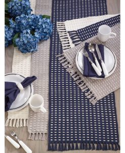 Saro Lifestyle Dashed Woven Long Table Runner -VilleroyBoch shop 16074563 fpx