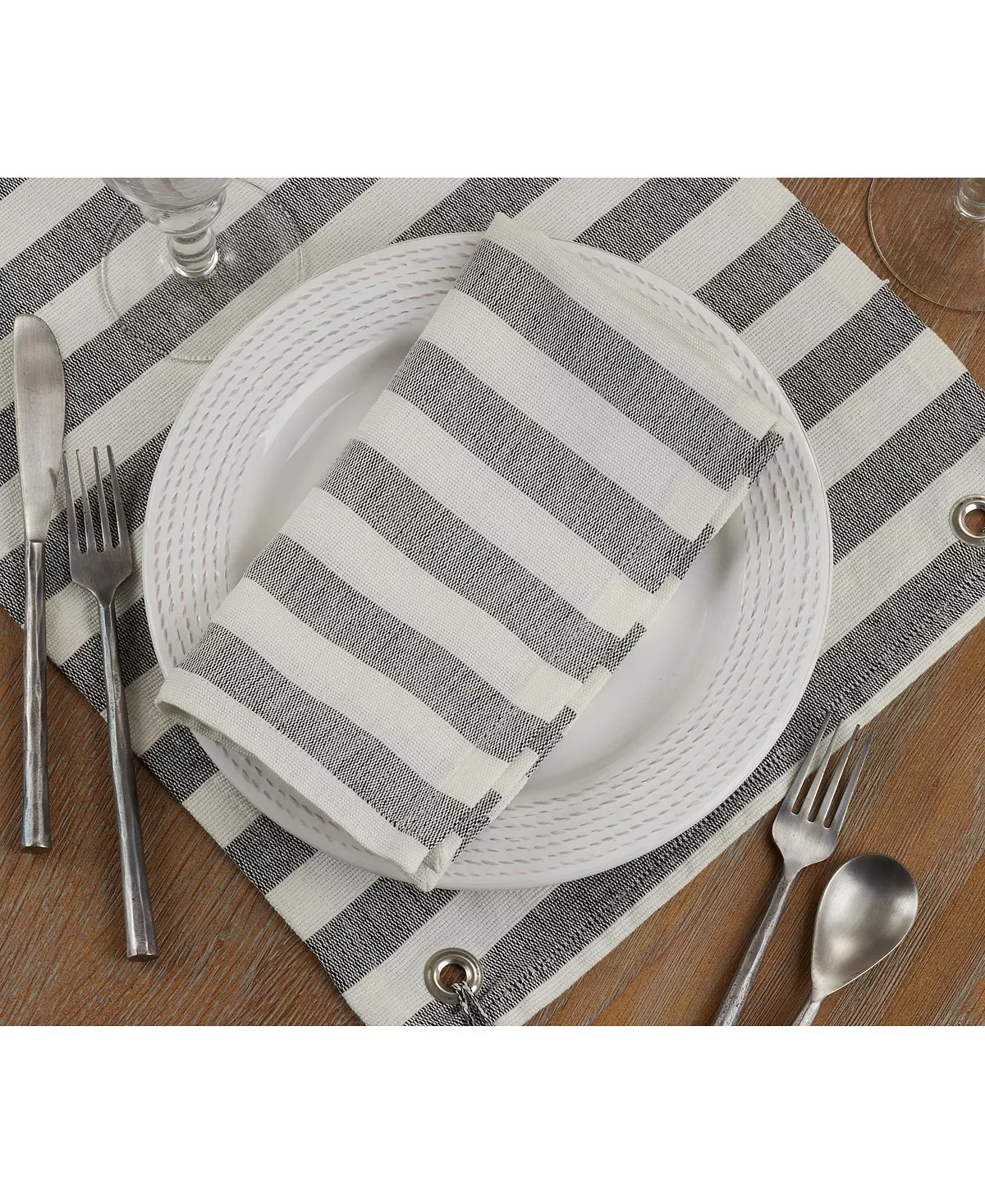 Saro Lifestyle Casual Table Napkins With Striped Design, Set Of 4, 20 X 20 - Image 5