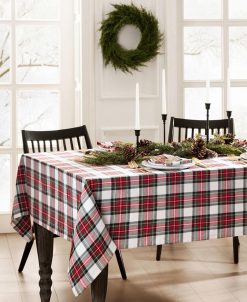 Elrene Christmas Classic Holiday Plaid Tablecloth, 84 X 60 3 Elrene Christmas Classic Holiday Plaid Tablecloth, 84 X 60 -VilleroyBoch shop 22307495 fpx 1