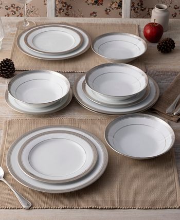 Crestwood 12 Piece Set, Service For 4 Noritake Crestwood 12 Piece Set, Service For 4 -VilleroyBoch shop