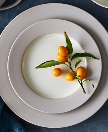 Noritake Colorwave Rim Salad Plates, Set Of 4 5 Noritake Colorwave Rim Salad Plates, Set Of 4 - Image 3