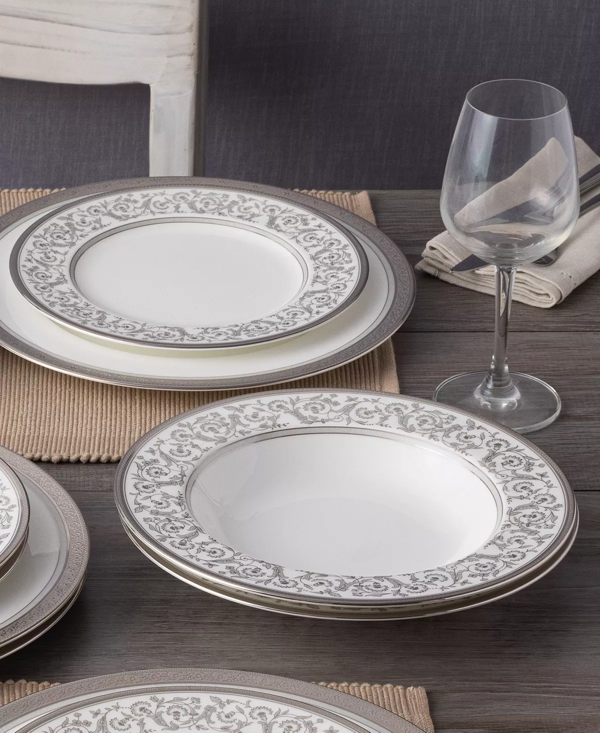 Noritake Summit 12 Piece Set, Service For 4 - Image 5