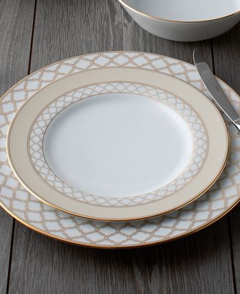 Eternal Palace Gold Set Of 4 Salad Plates, 8-1/4 Noritake Eternal Palace Gold Set Of 4 Salad Plates, 8-1/4 -VilleroyBoch shop