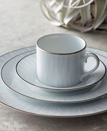 Noritake Glacier Platinum Set Of 4 Bread Butter And Appetizer Plates, Service For 4 5 Noritake Glacier Platinum Set Of 4 Bread Butter And Appetizer Plates, Service For 4 - Image 3