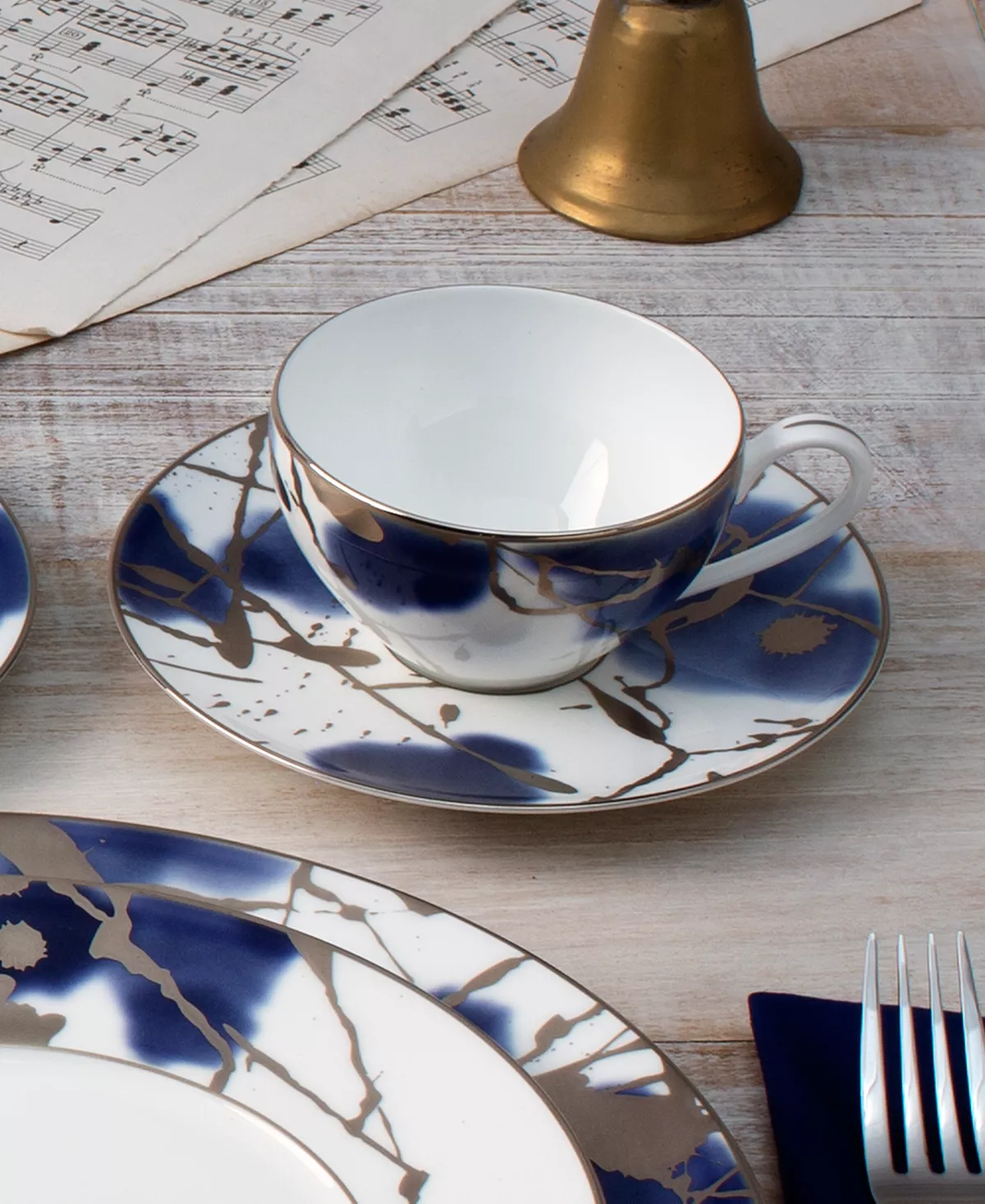 Noritake Jubilant Days Platinum Set Of 4 Saucer, Service For 4 - Image 2